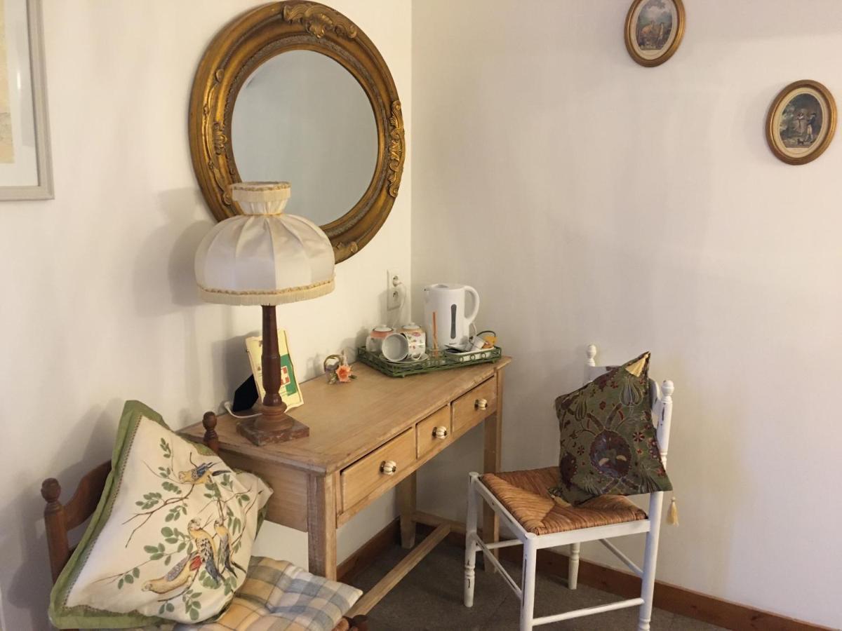 Le Jardin De Rose 24 Feuillebert Romagne 86700 B&B 외부 사진