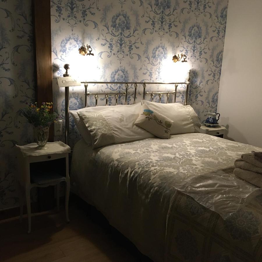 Le Jardin De Rose 24 Feuillebert Romagne 86700 B&B 외부 사진