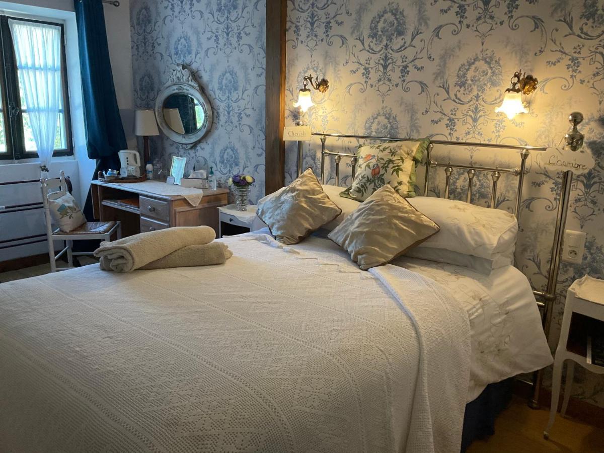 Le Jardin De Rose 24 Feuillebert Romagne 86700 B&B 외부 사진