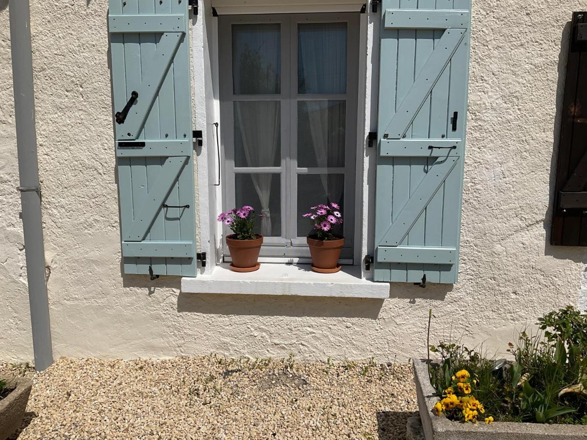 Le Jardin De Rose 24 Feuillebert Romagne 86700 B&B 외부 사진