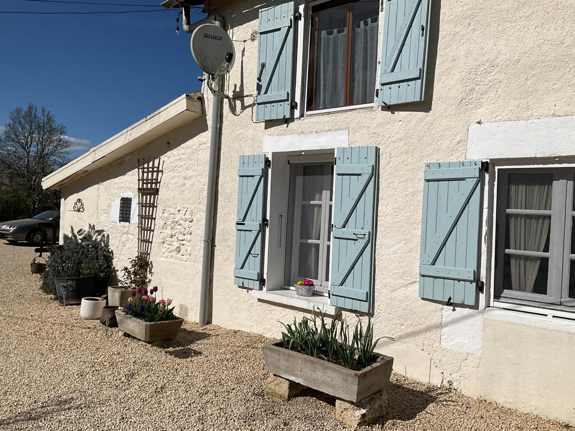 Le Jardin De Rose 24 Feuillebert Romagne 86700 B&B 외부 사진